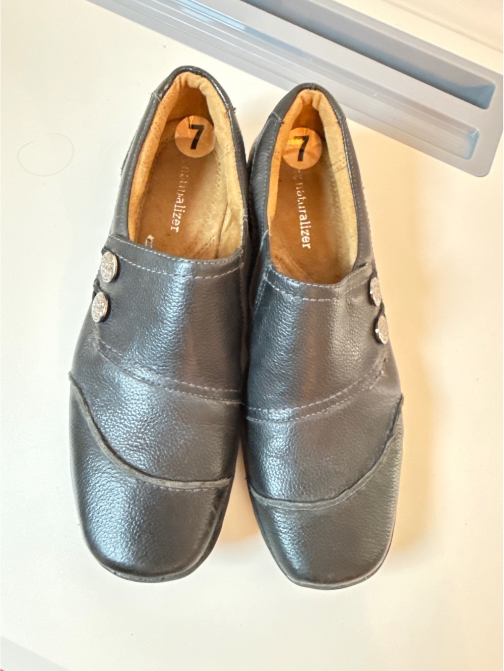 Naturalizer Women's Leather Slip-On Shoes Size 7 Black